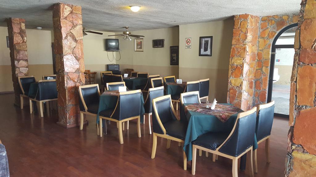 Hotel La Posta Monclova Eksteriør bilde