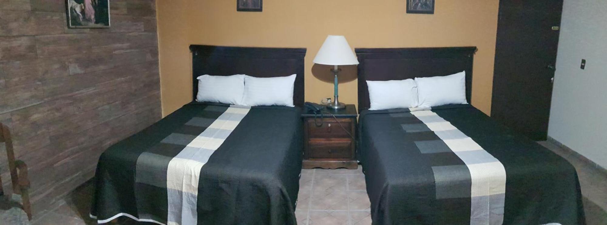Hotel La Posta Monclova Eksteriør bilde